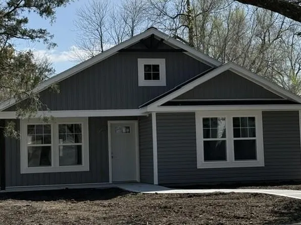 315 W Cornhill St, Cameron, MO 64429