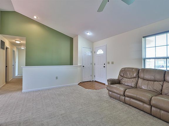 4th image of 7205 Sherbrook Ct
