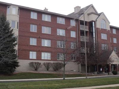 8445 Manor Ave Unit 303, Munster, IN, 46321