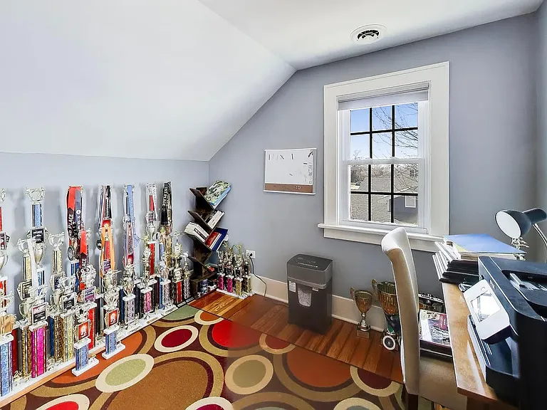 264 E 161st Pl — Photo 8