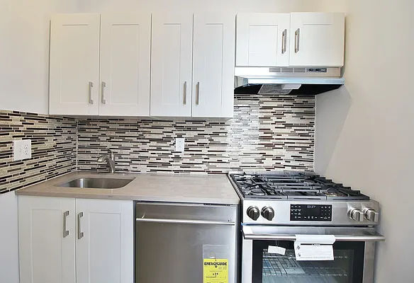 Rented by Julianna Realty Corp | media 7
