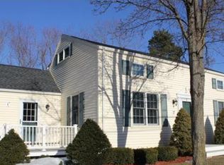 7 Meadow Rd, Northborough, MA 01532