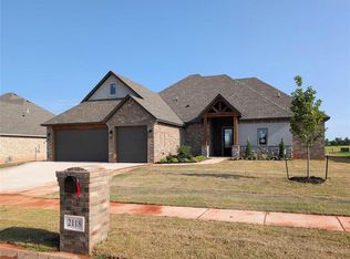 2118 W Cole Dr, Mustang, OK 73064