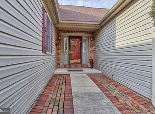 2 Alfred Dr, Lewisberry, PA 17339