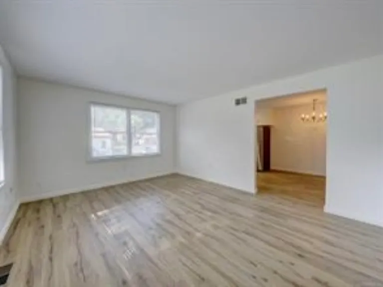 54 Oak St #11 — Photo 26