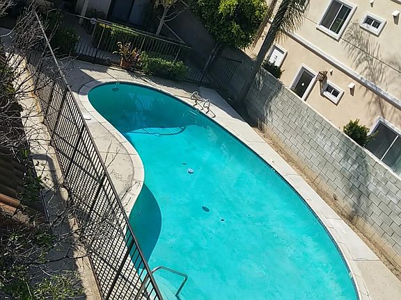 2nd image of 116 N Moore Ave APT B