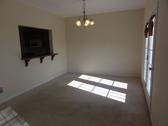 4th image of 2725 Kathie Dr