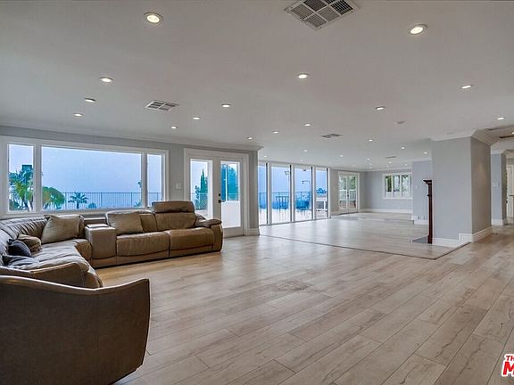 5th image of 4571 White Oak Pl