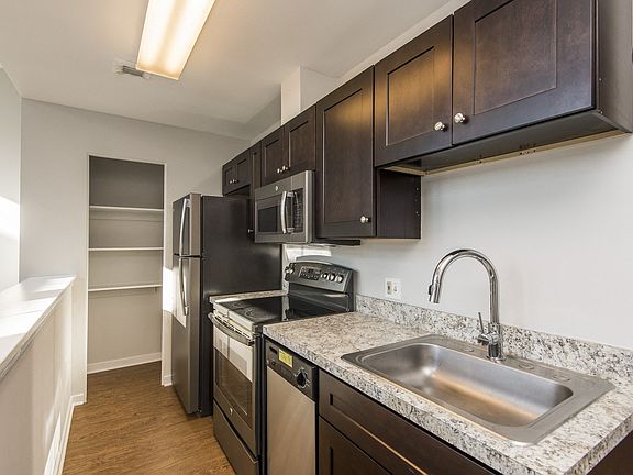 108 Levering Kitchen 3