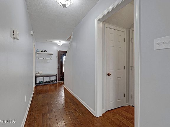2nd image of 5756 Carter Dr