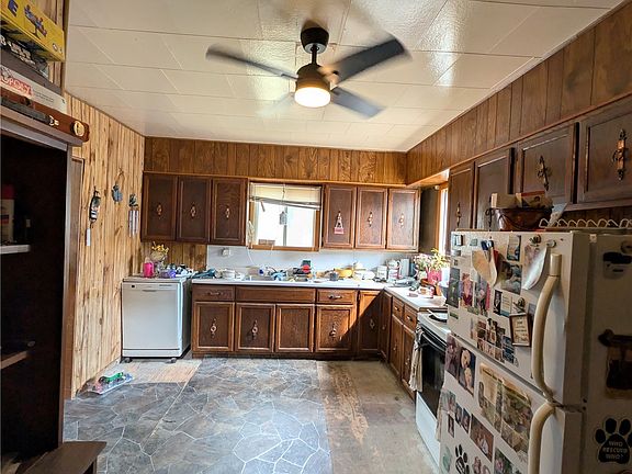 4th image of 439 4th Street W