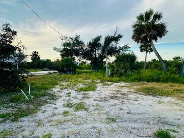 135 Desoto St, Port Saint Joe, FL 32456