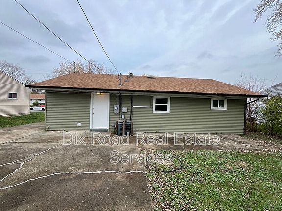 3rd image of 4914 Gardendale Ave