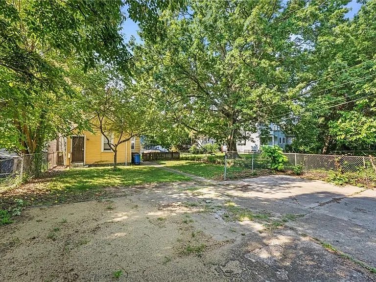 5816 Madison Ave — Photo 14