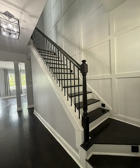 203 Hilltop Dr SW — Photo 2