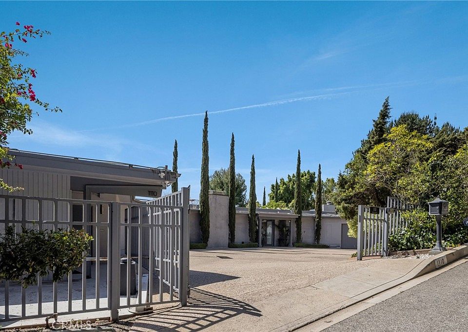 1st image of 1110 Bel Air Pl