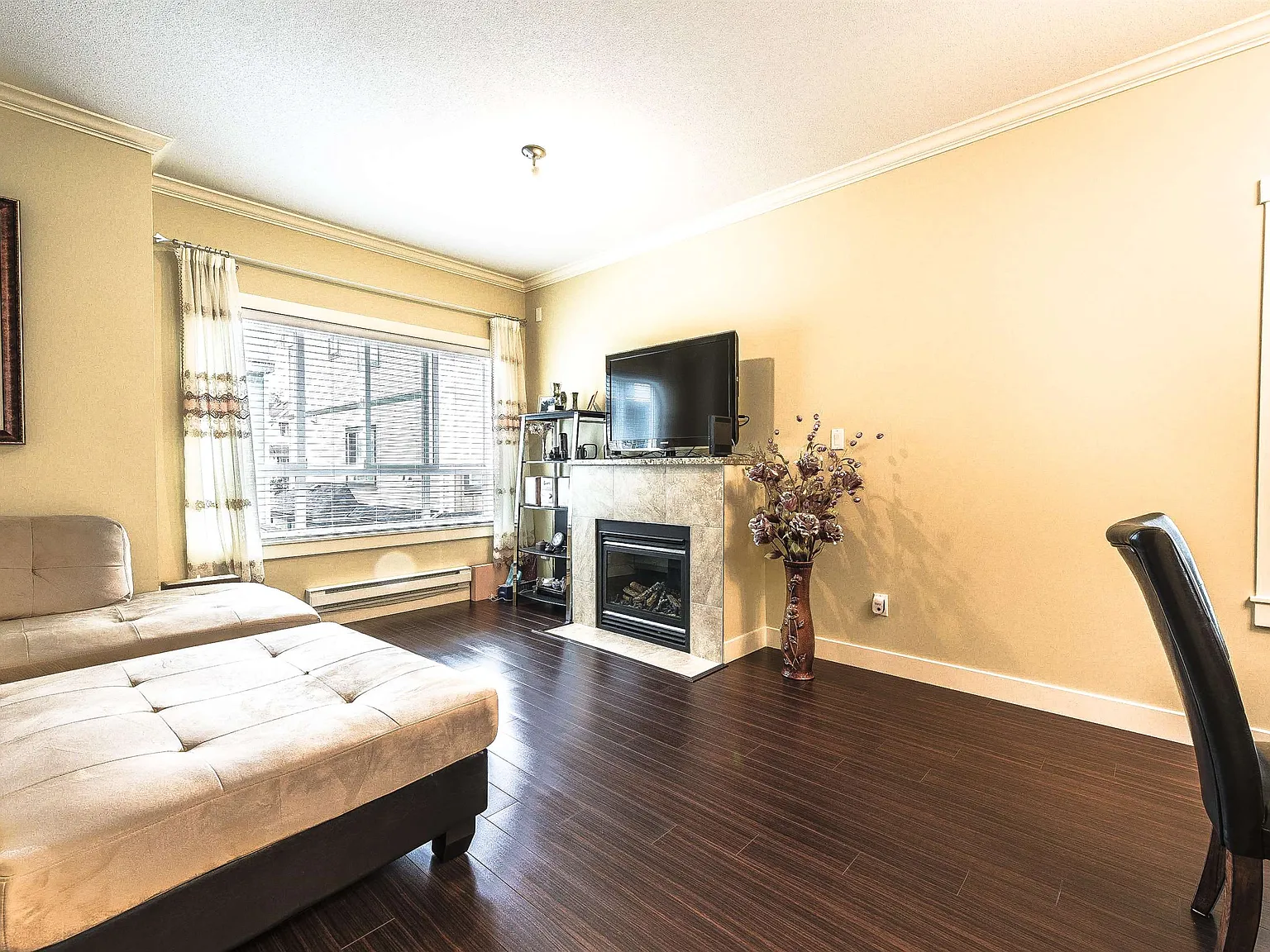 4 bed, 1516 sqft, $3,700 — Photo 3