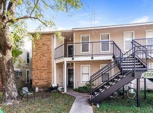 2002 W Loop APT C, Austin, TX 78758