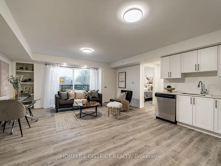 976 Simcoe St N #202 — Photo 7