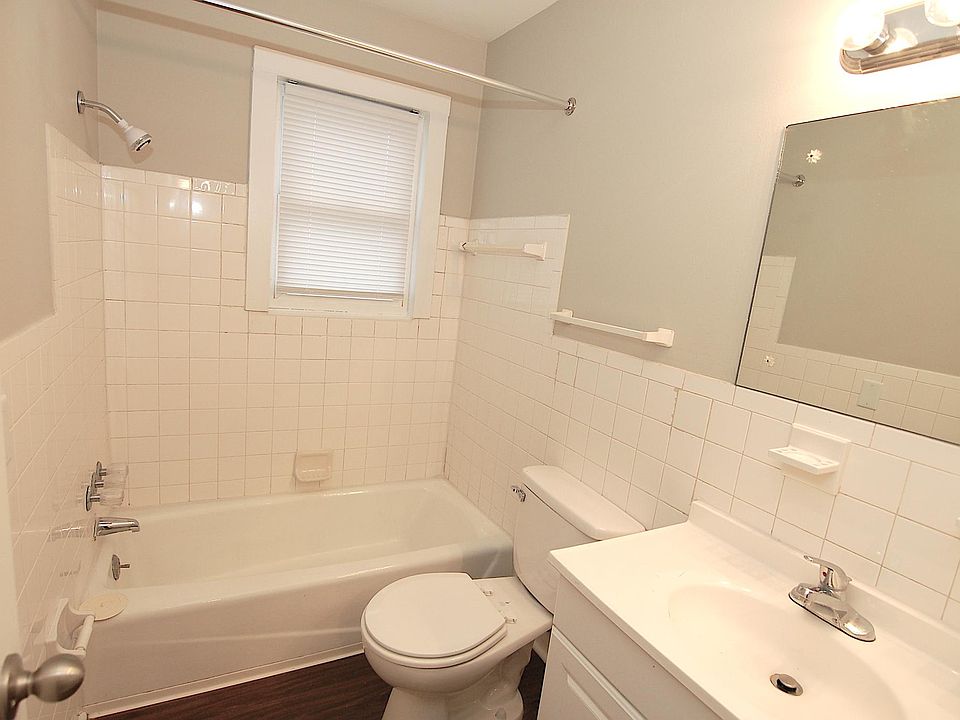 1st image of 4560 Winthrop Ave #9