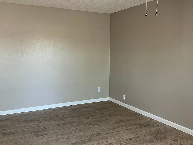 Carabay Apartments - Gated Community Featuring 1 and 2 Bedroom Apartments! — Photo 23