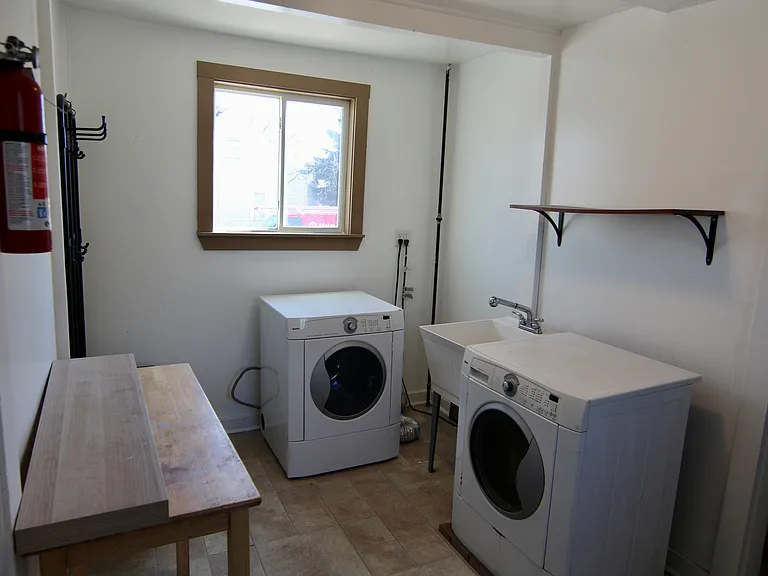 2700 W 98th St #1 — Photo 4