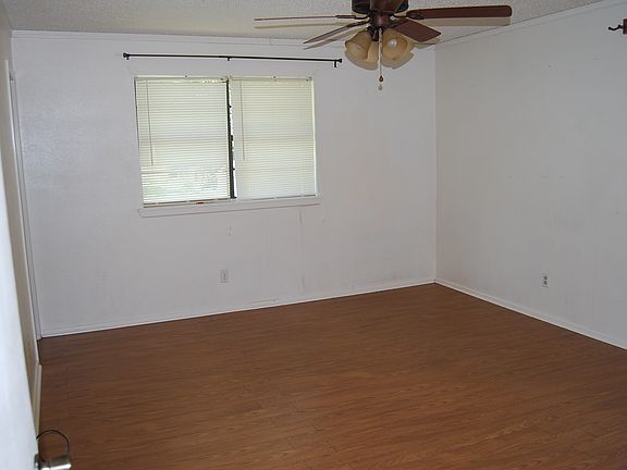 5th image of 613 Cactus Dr