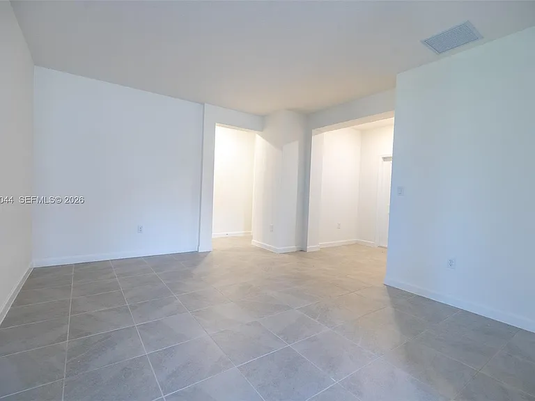 29880 SE 25th Ave — Photo 17