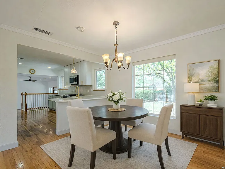 227 Devonshire Dr — Photo 15