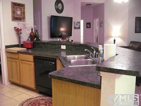 4th image of 1637 Mary Ln