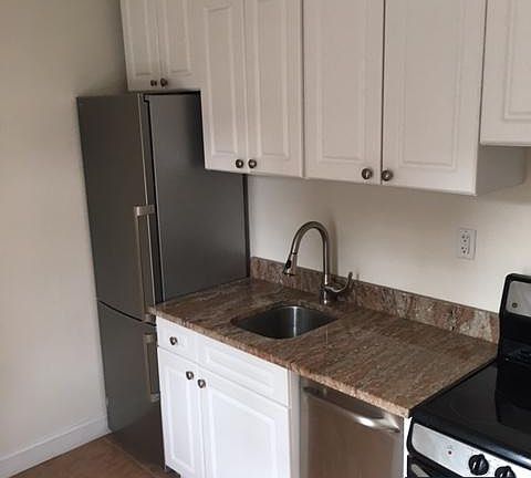 5th image of 118 E 92nd St APT 6C