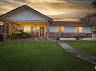 8430 Southlake Dr, Lake Isabella, CA 93240