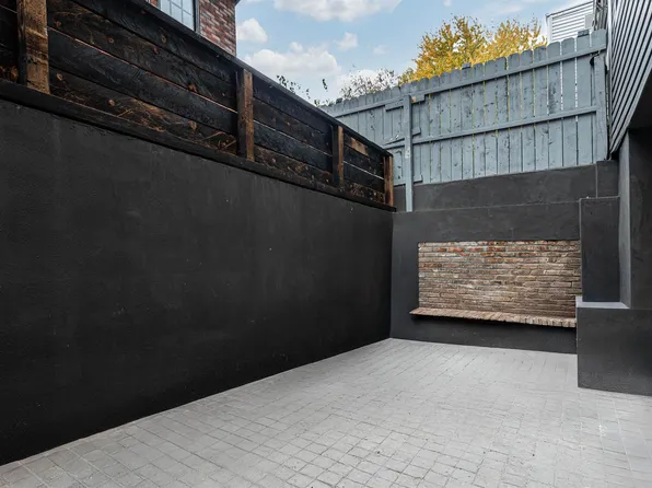 31 Bayview Avenue image 17 of 37