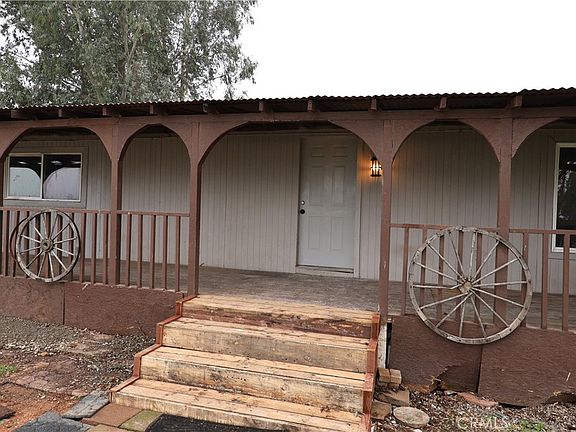 3rd image of 22559 Meadowlark Ln