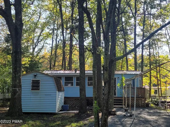 3209 Chickasaw Ln, Shohola, PA 18458
