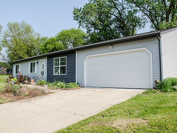 2nd image of 4811 Briarhill Dr