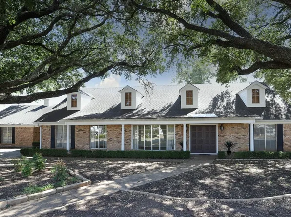 1000 W 6th St, Mc Gregor, TX 76657