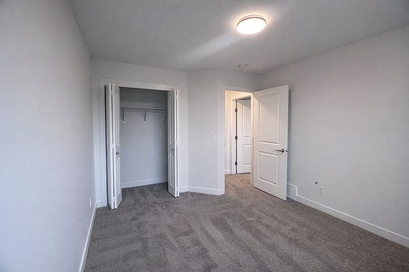 Edmonton House for rent - 3 Bedrooms — photo 17