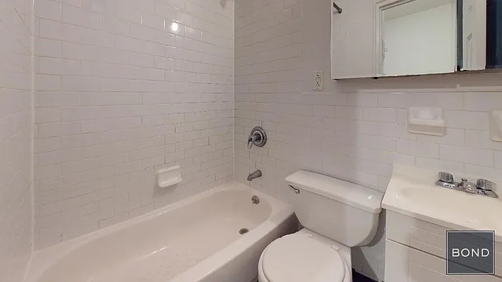 Rented by Bond New York | media 6