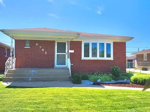6742 Rhode Island Ave, Hammond, IN 46323