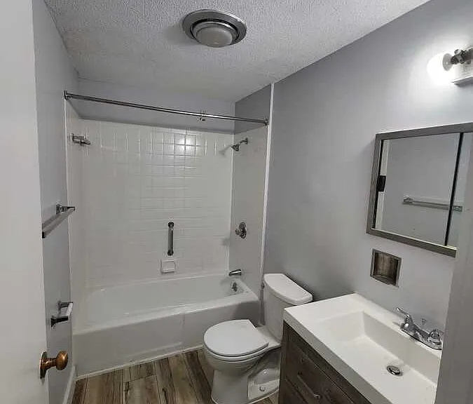 36 Old Pepperidge Ln #C3 — Photo 5