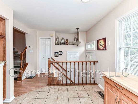 5th image of 21929 Myrtlewood Sq
