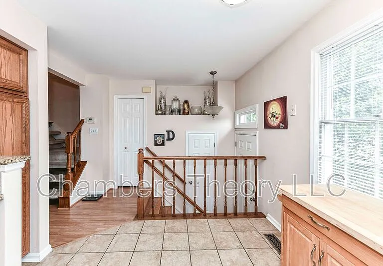 21929 Myrtlewood Sq — Photo 5
