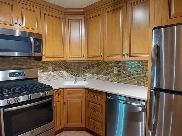 1190 Richmond Rd, Mahwah, NJ 07430