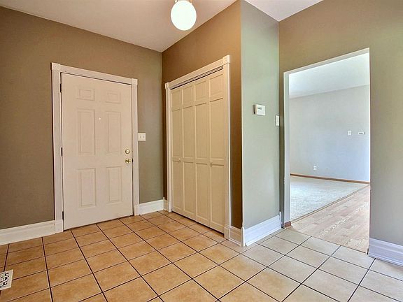 3rd image of 15300 88th Ave