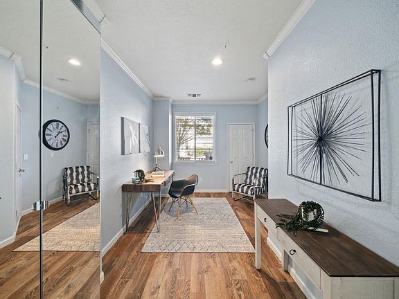 3rd image of 728 City Walk Pl APT 6