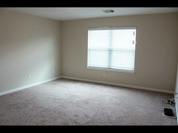 4th image of 7026 Leaning Magnolia Ct