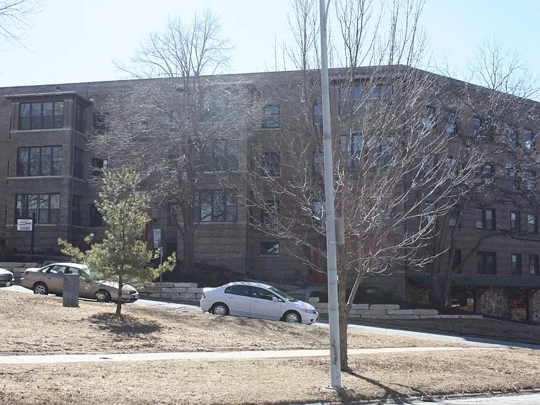 3105 Dewey Ave #4 — Photo 2
