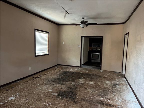 2nd image of 527 S Boyd St