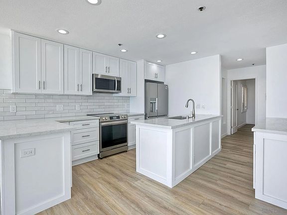 5th image of 4007 Everts St Unit 3E